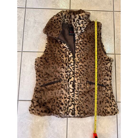 030 Yoki Women's Animal Print Sleeveless Zipper Front Vest Outerwear  Sz L - Picture 5 of 6